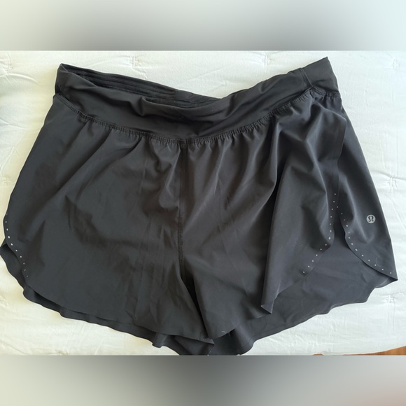 Lululemon Fast and Free 3” Short in Black Size 14 - Picture 2 of 4
